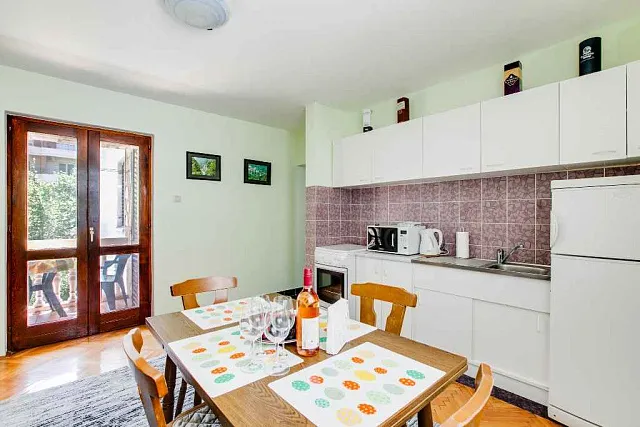 Mini-hotel in Budva — photo 7